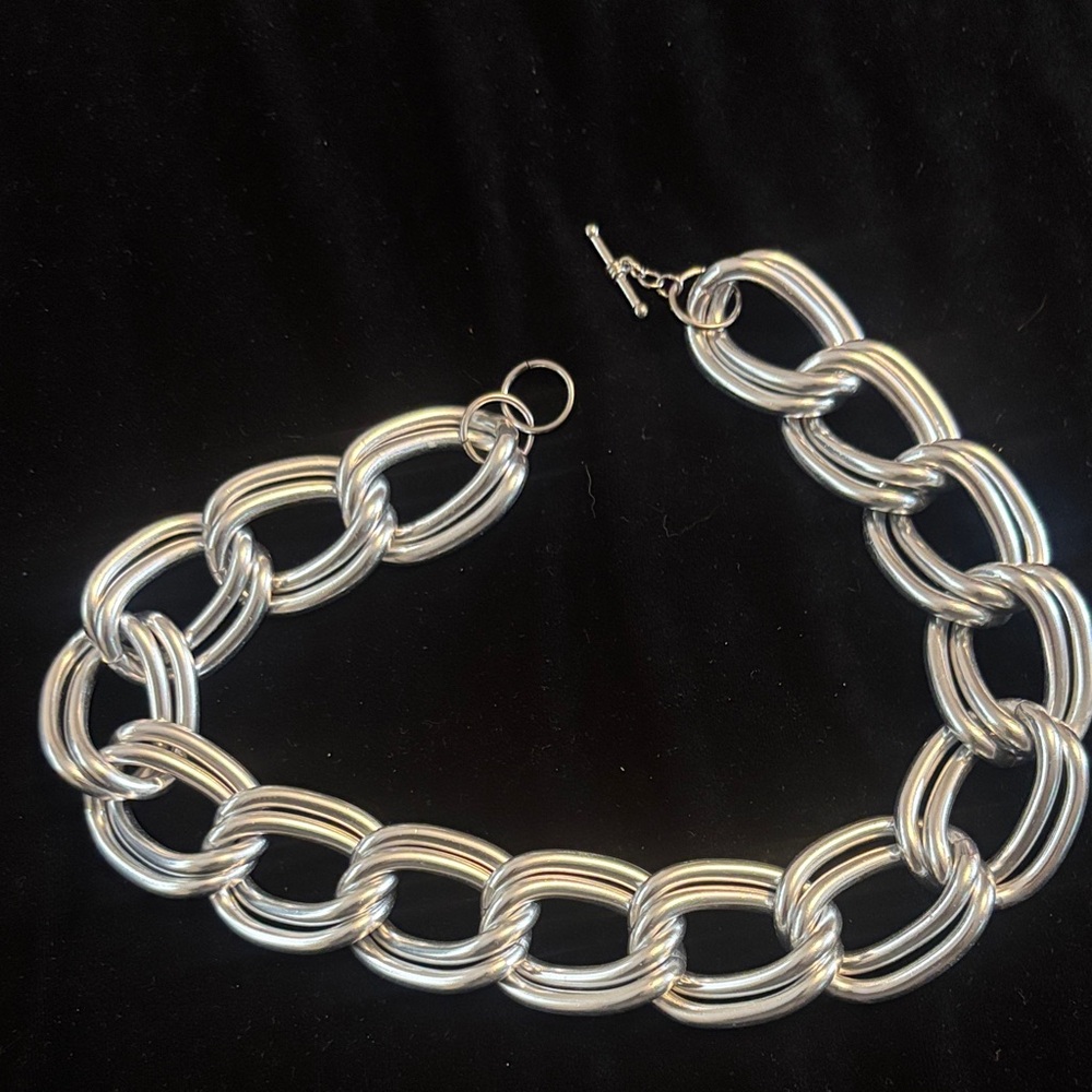 Elegant Silver large Bold Chain Necklace